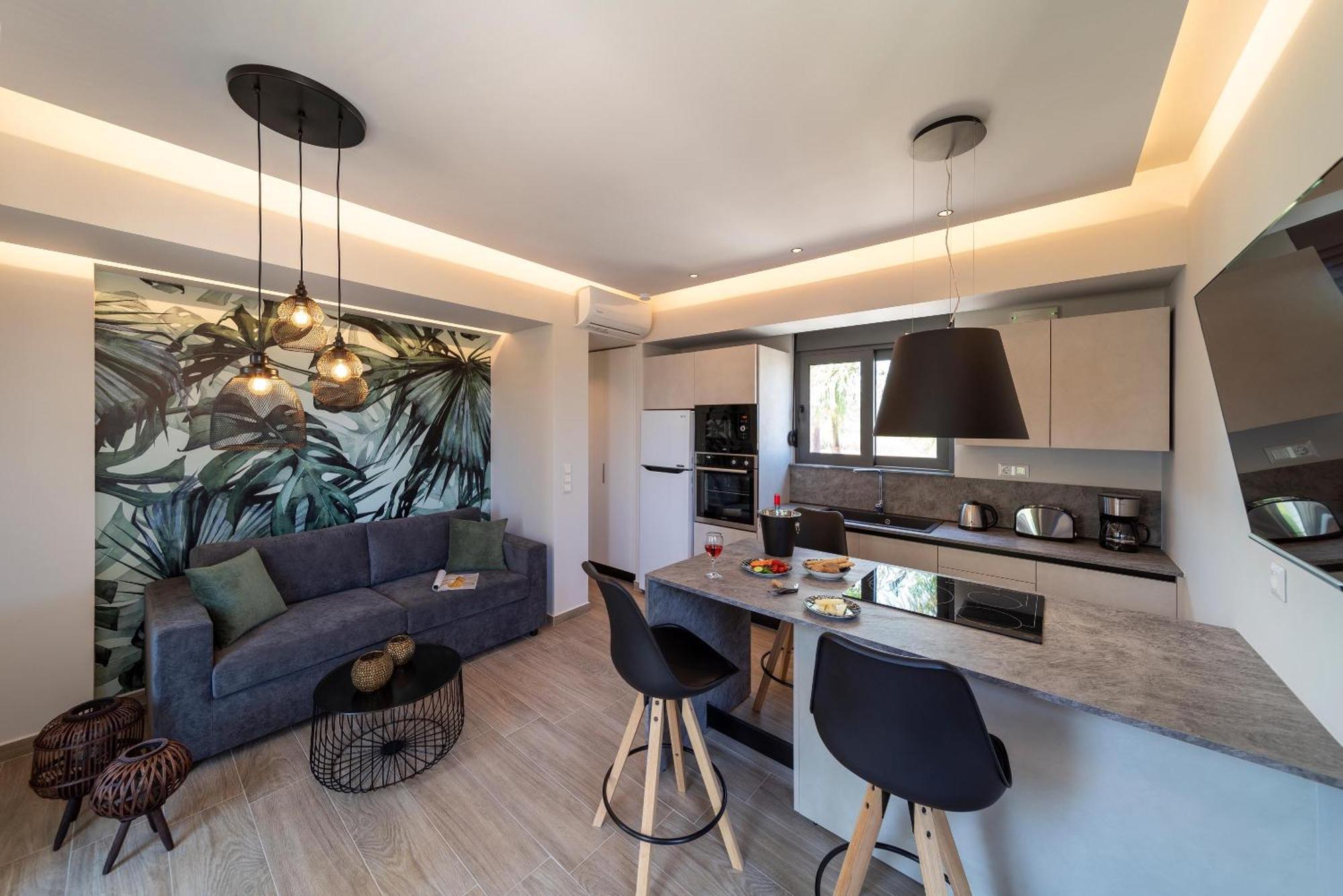 Palmeral Luxury Suites Kremastí Chambre photo