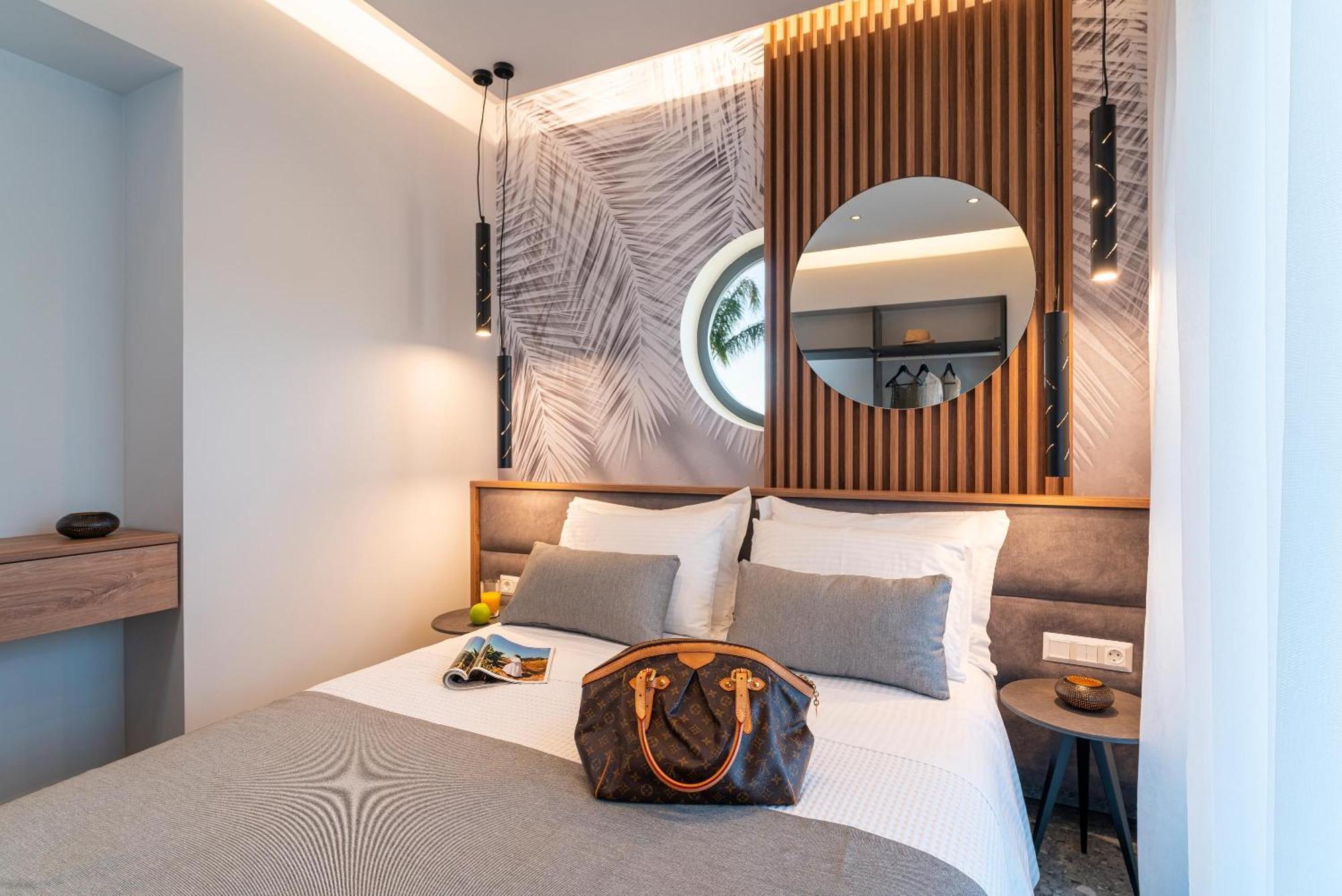Palmeral Luxury Suites Kremastí Chambre photo